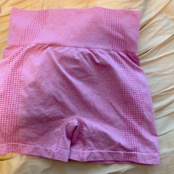 Gym shorts - Picture 1 of 4